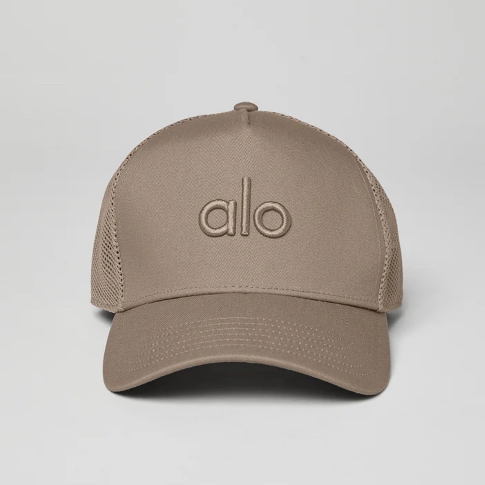 Alo Yoga Embroidered Logo Mesh Back Snap Back District Trucker Hat Tan OS Unisex